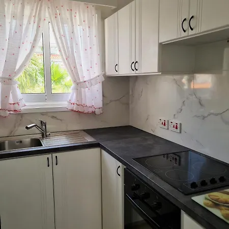 Easystay Two Bedroom Appartamento Larnaca